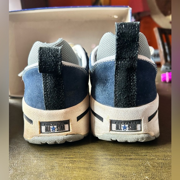 Converse Men’s One Star 2000’s Blue and White Suede Athletic Sneakers - Picture 6 of 16